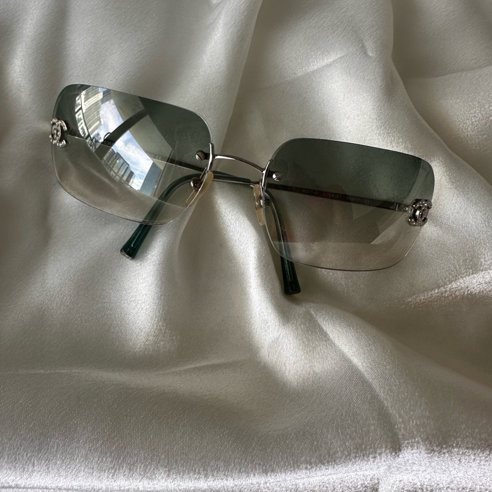 Vintage CHANEL Swarovski crystals ccs Chic Green Gradient Sunglasses - Picture 10 of 14